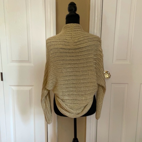 White House Black Market Sweater - Picture 2 of 3